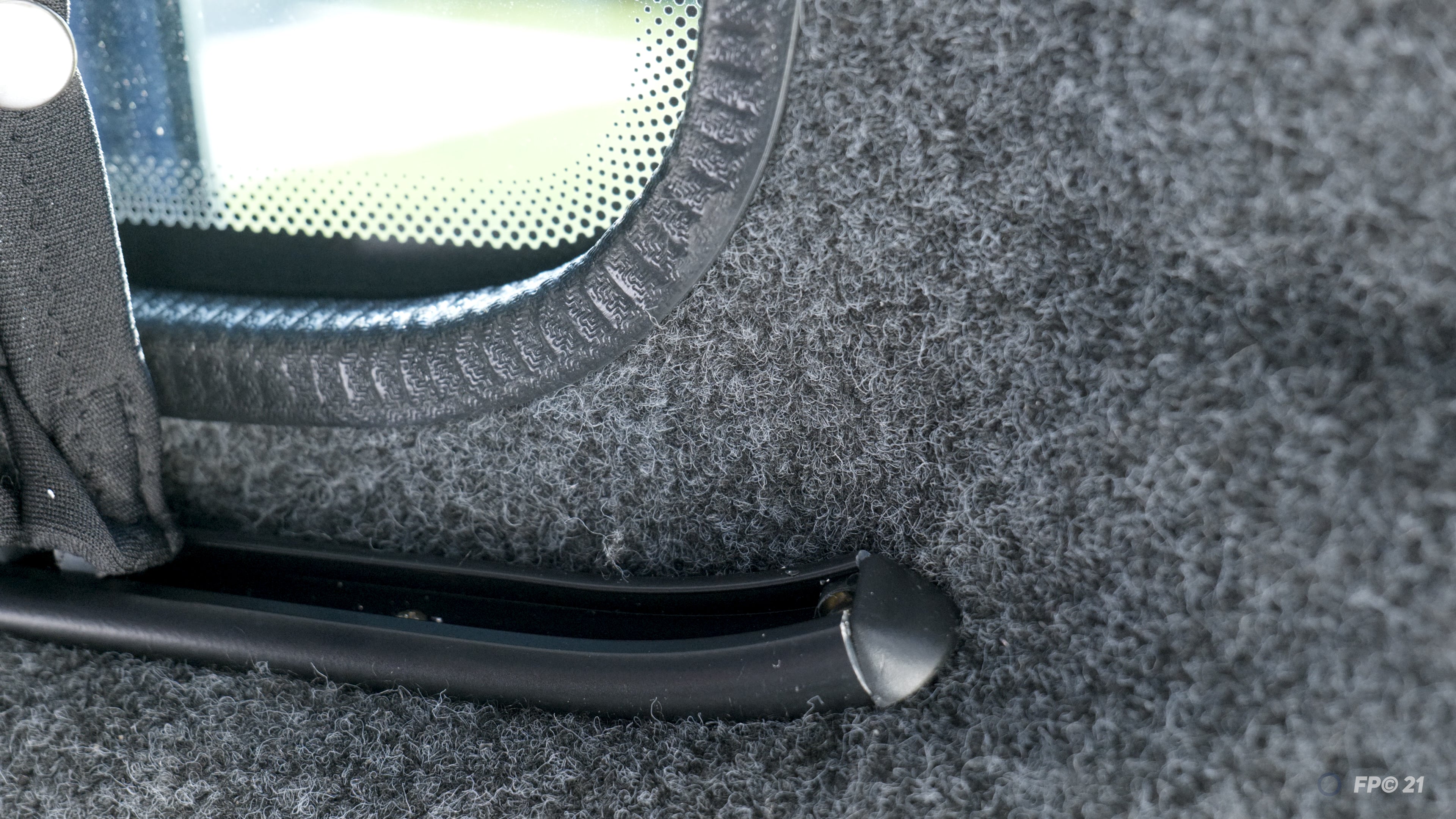 VW Transporter T5 to T6.1 (2003-2024) Curtain Kit - Tailgate Door without Wiper (Standard Black)