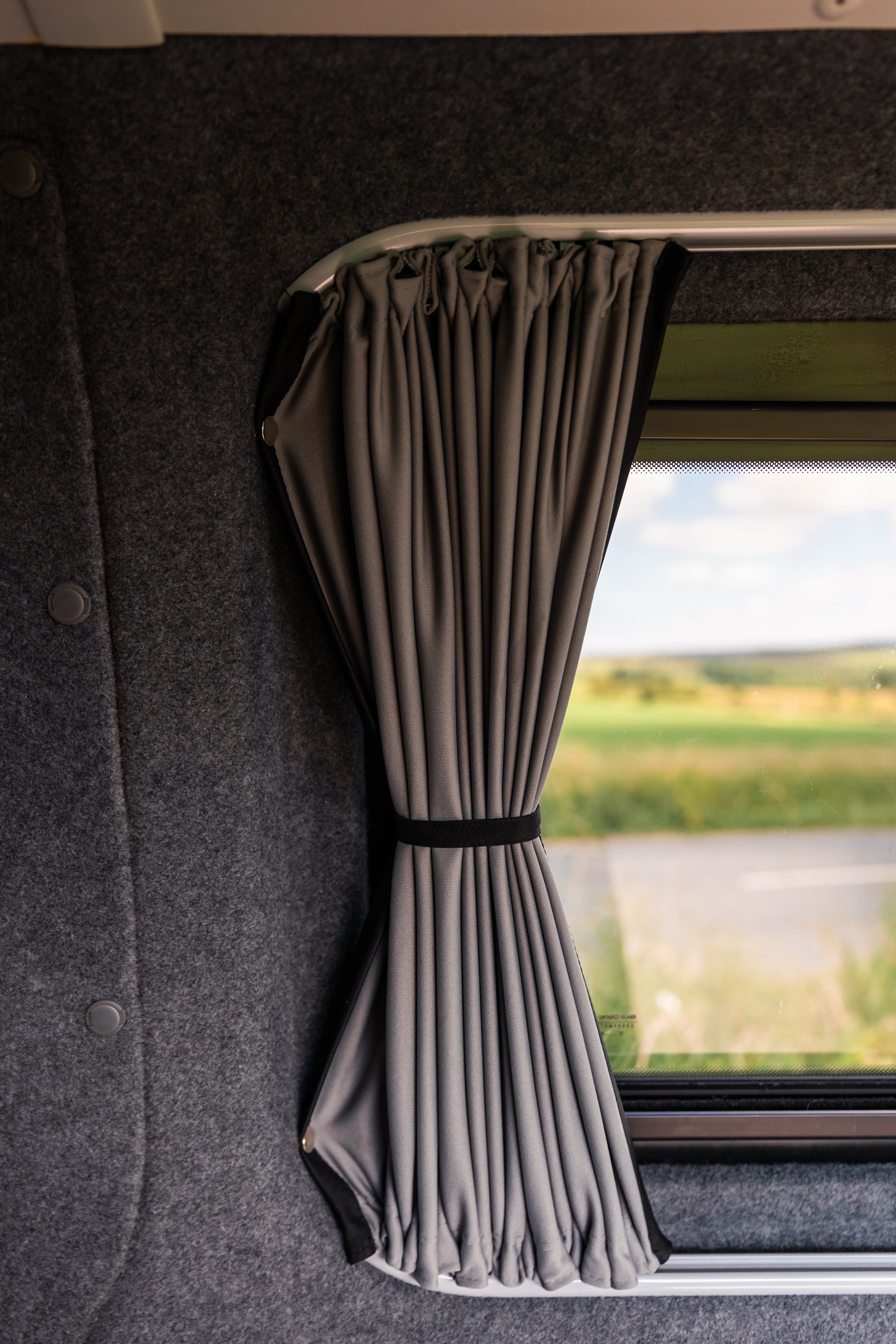 Left Centre Window Curtain Kit - Premium Blackout - Vauxhall Vivaro (2014-2018), Renault Trafic (2014 - Present) & Other X82 Vans